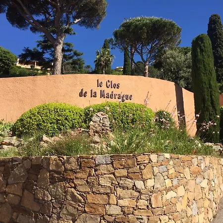 Apartment Superbe T2 Climatise Avec Piscine A - Fr-1-780-59 Sainte-Maxime